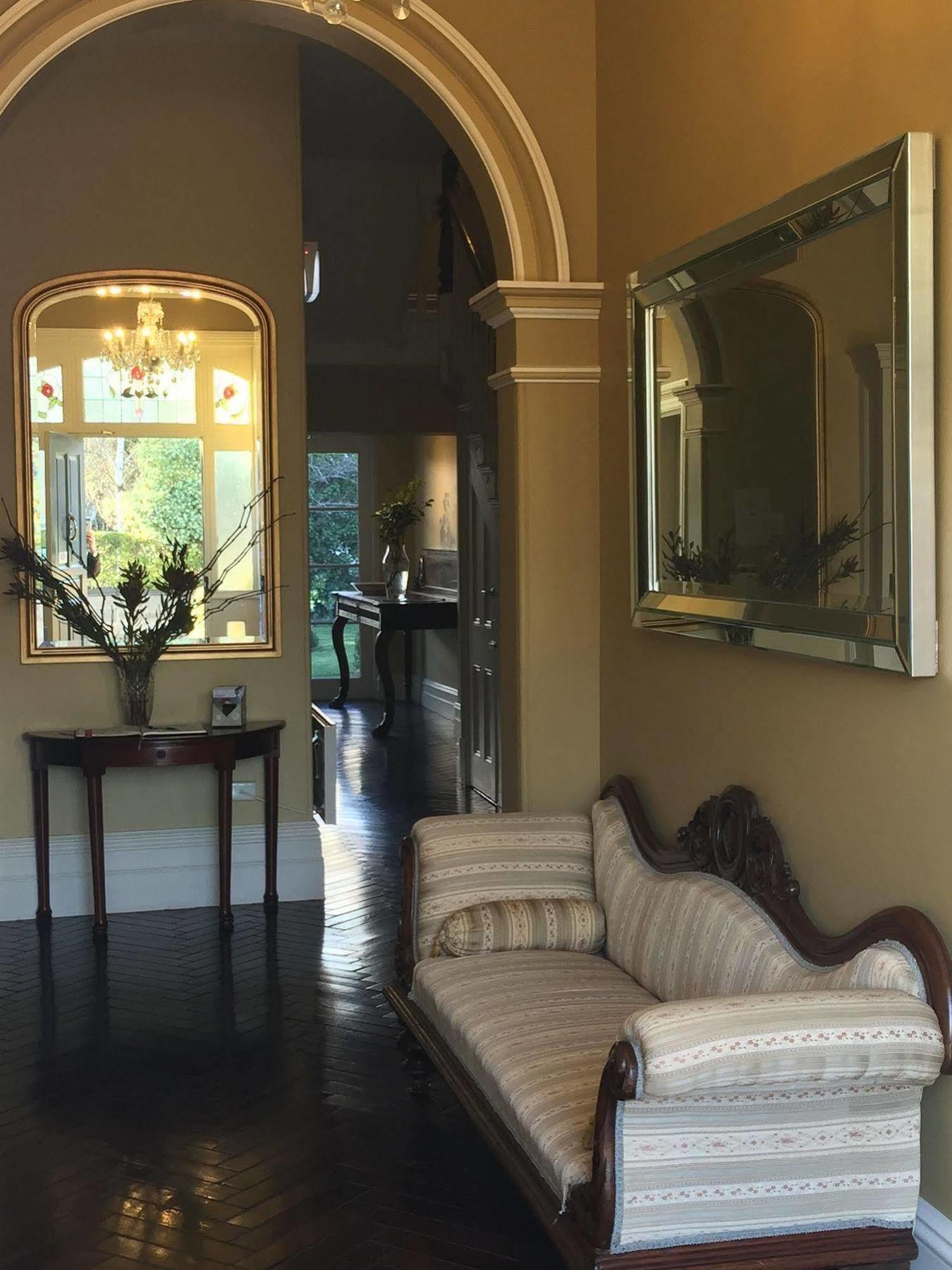 호바트 Clydesdale Manor B&B 외부 사진