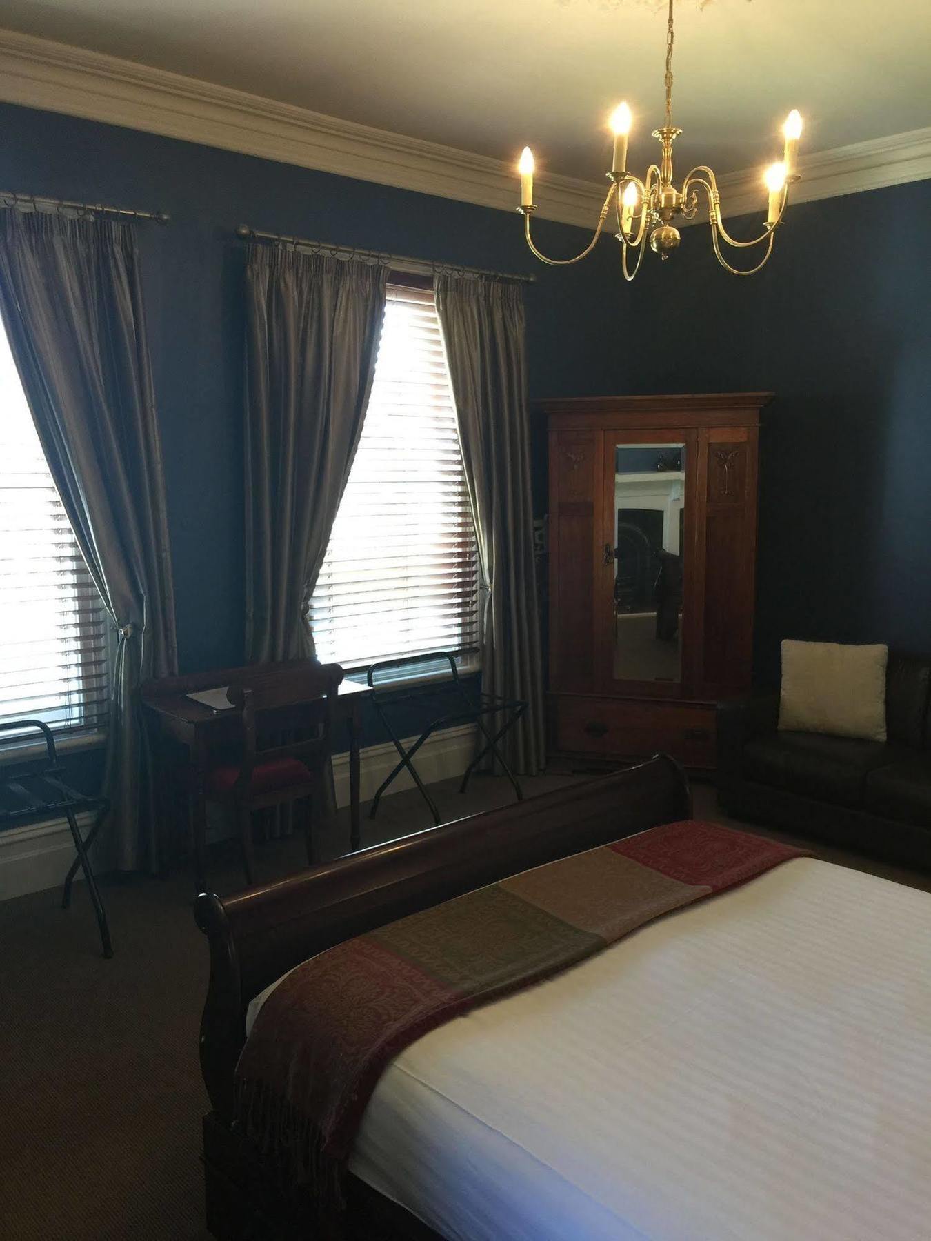 호바트 Clydesdale Manor B&B 외부 사진