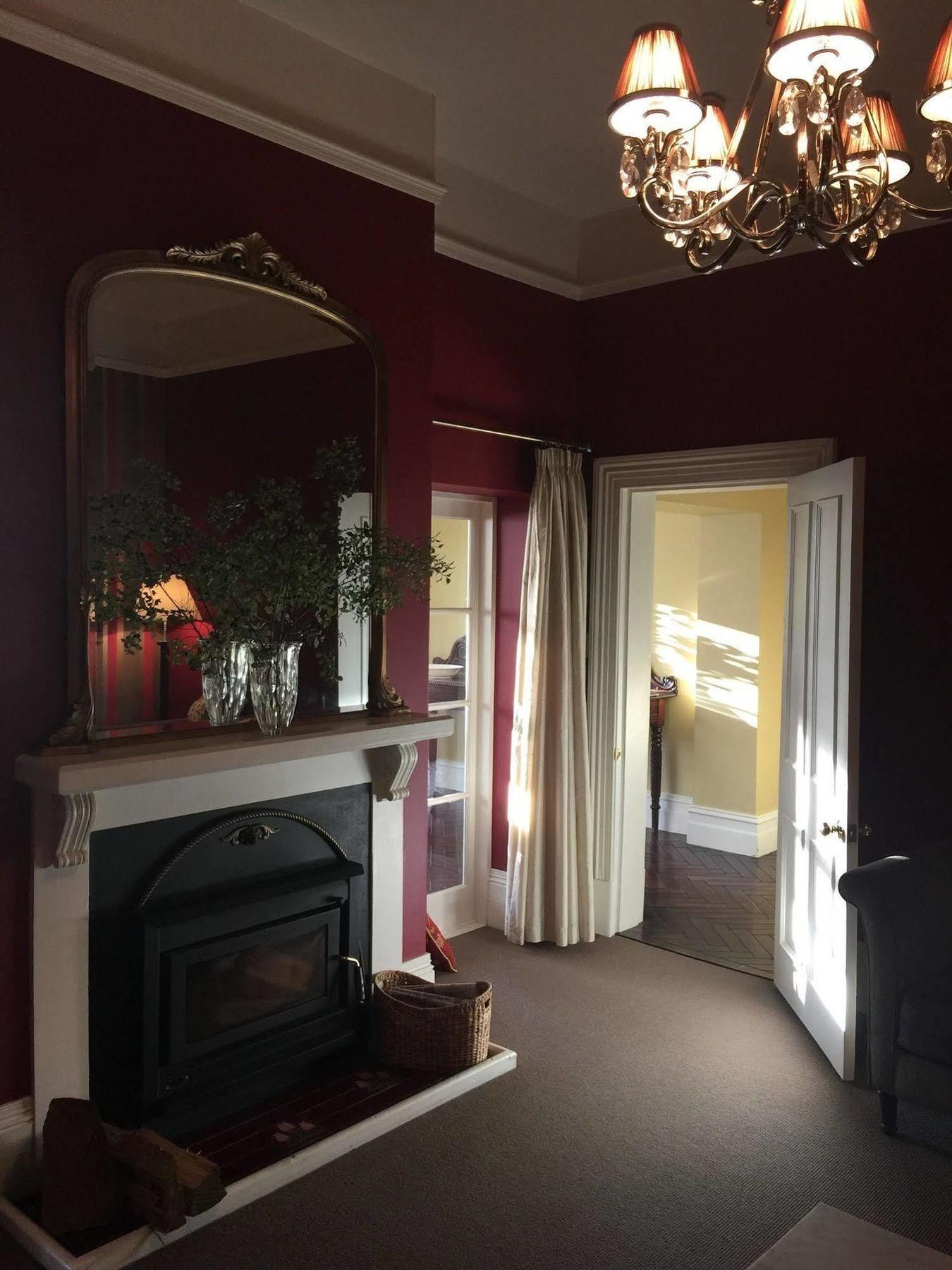 호바트 Clydesdale Manor B&B 외부 사진