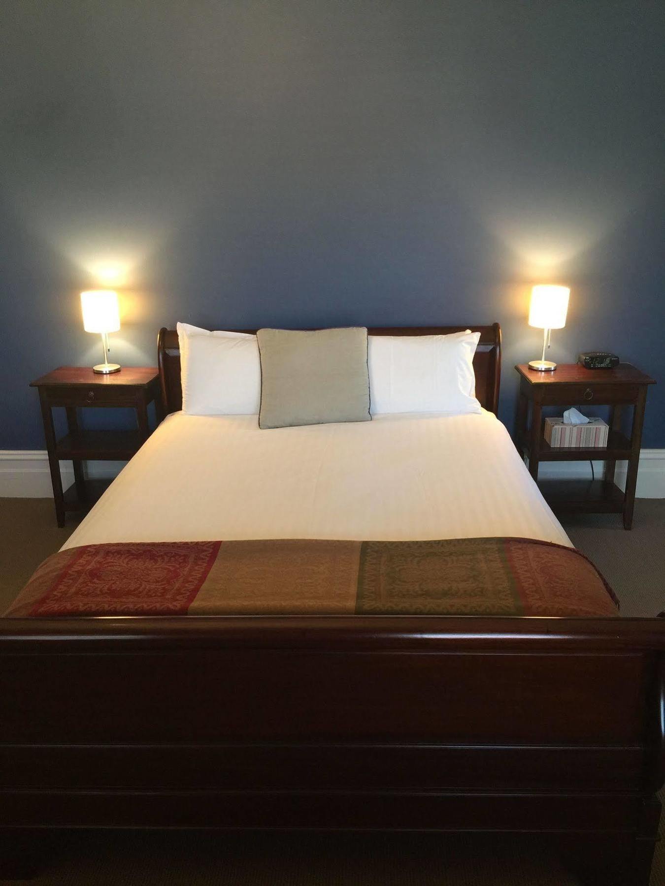호바트 Clydesdale Manor B&B 외부 사진